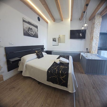 B&B 106 Maison De Charme Mola di Bari Exterior foto